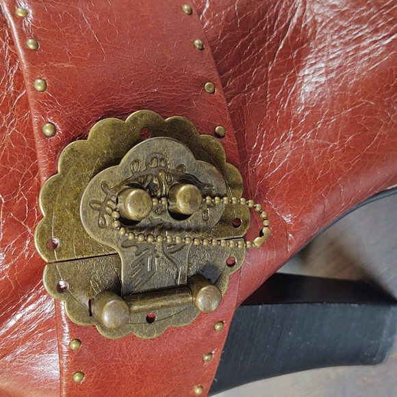 Baci tan leather boots with vintage brass hardware and studs.  Size 7.5 - Picture 2 of 8